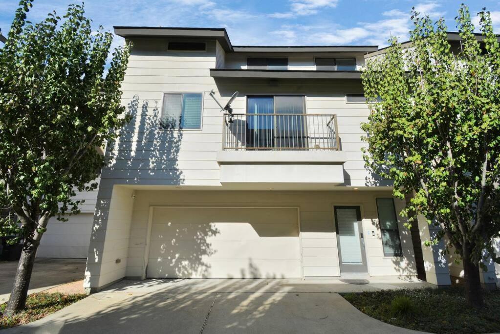 3Br/3.5Ba Three Story East Downtown Townhouse With View Vila Houston Exterior foto